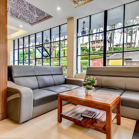 Hotel Fabexpress Luminos Dwelling Ikka Nagar à Munnar Extérieur photo