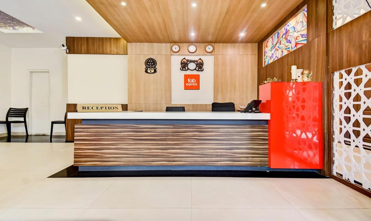 Hotel Fabexpress Luminos Dwelling Ikka Nagar à Munnar Extérieur photo